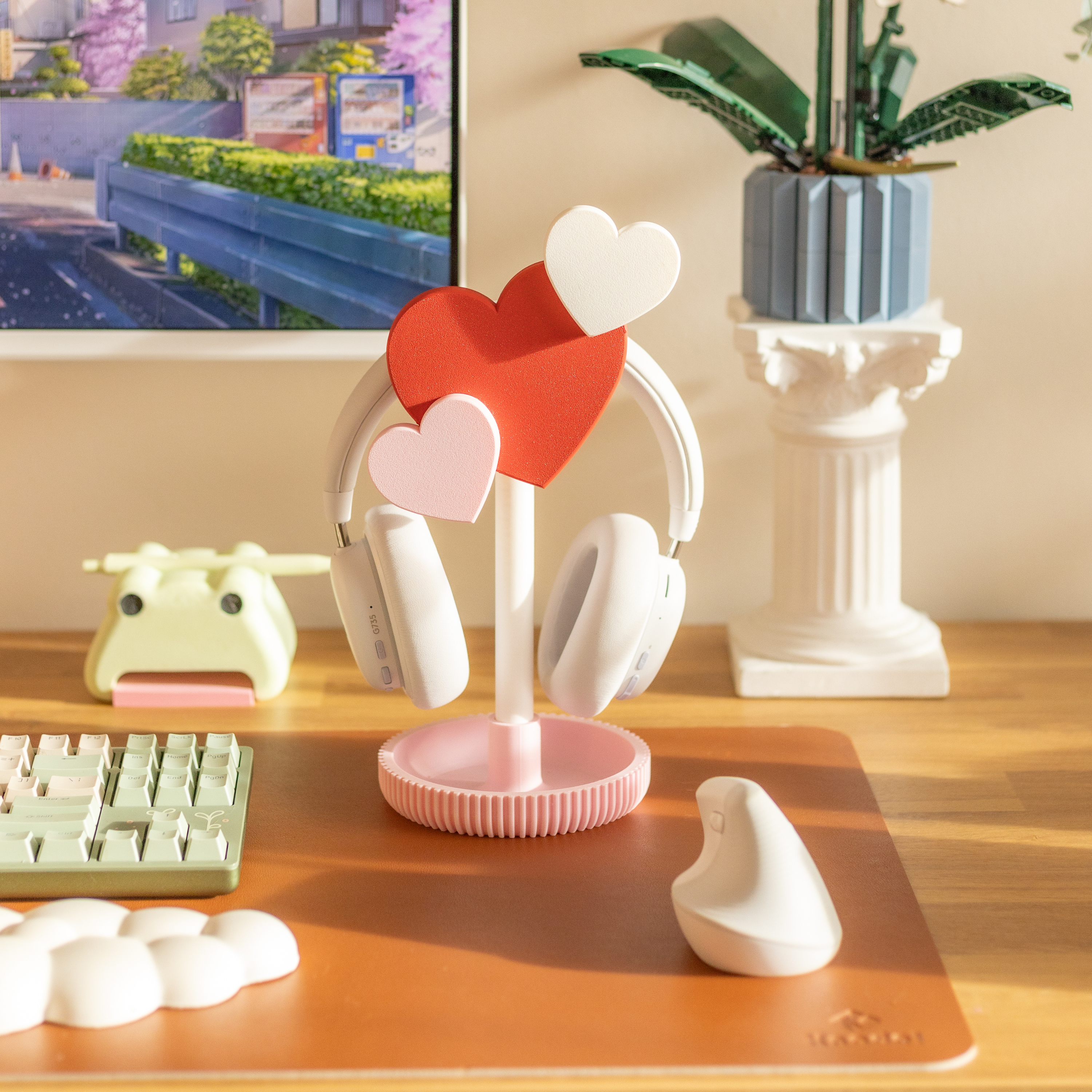 Heart Headphone Stand