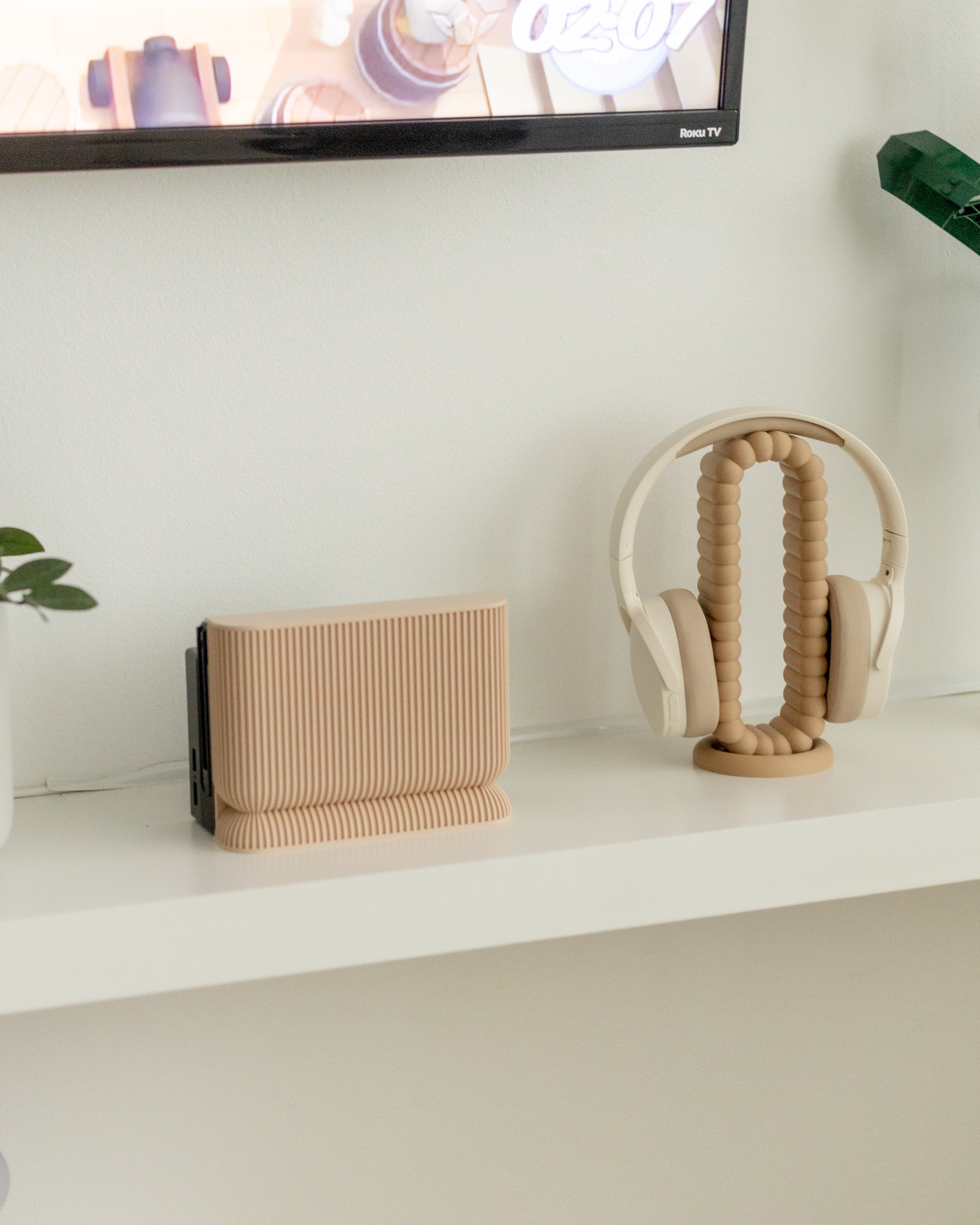 Version 1 Vase Switch Dock Cover with Storage