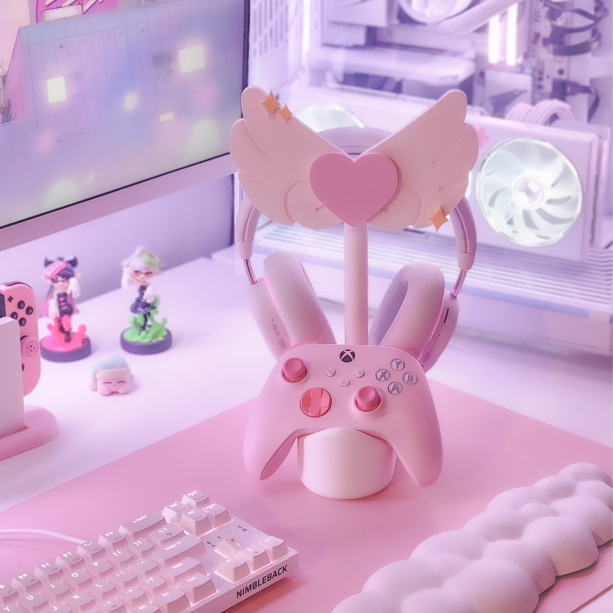 Heart Wings Headphone Stand