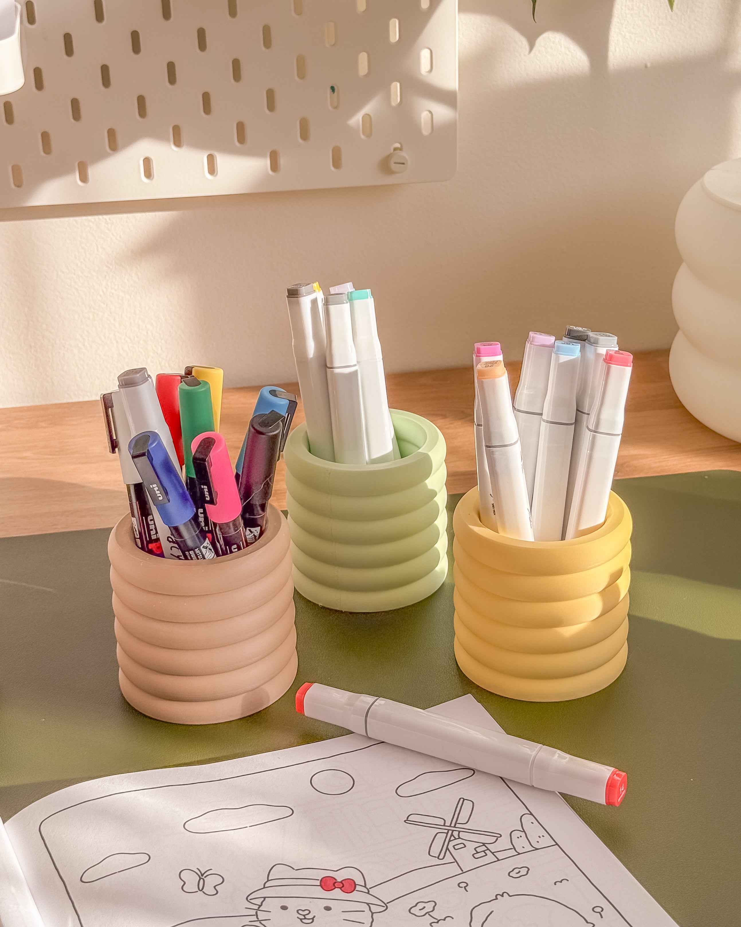 Cloud Pen Pots