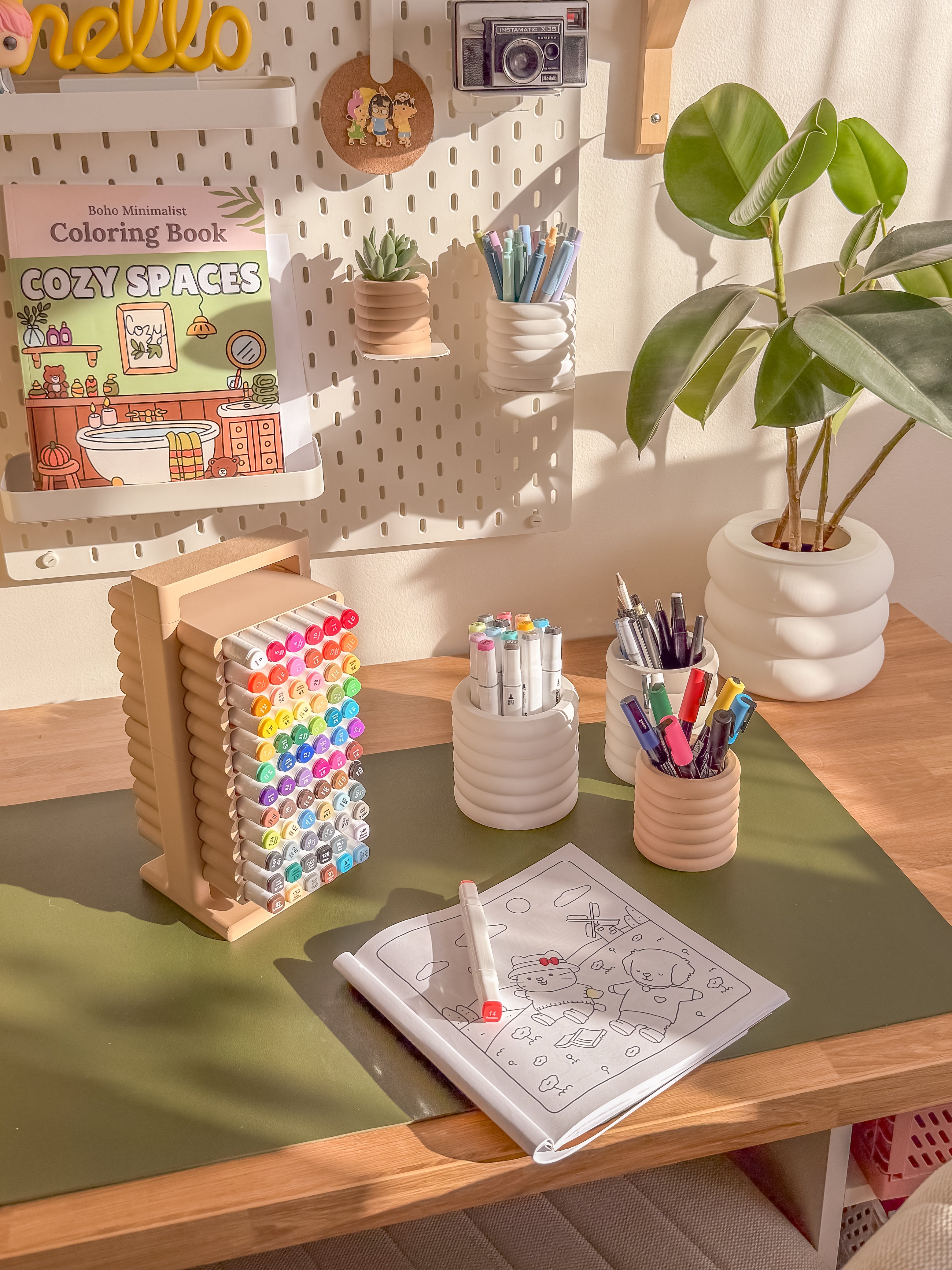 Cloud Pen Pots
