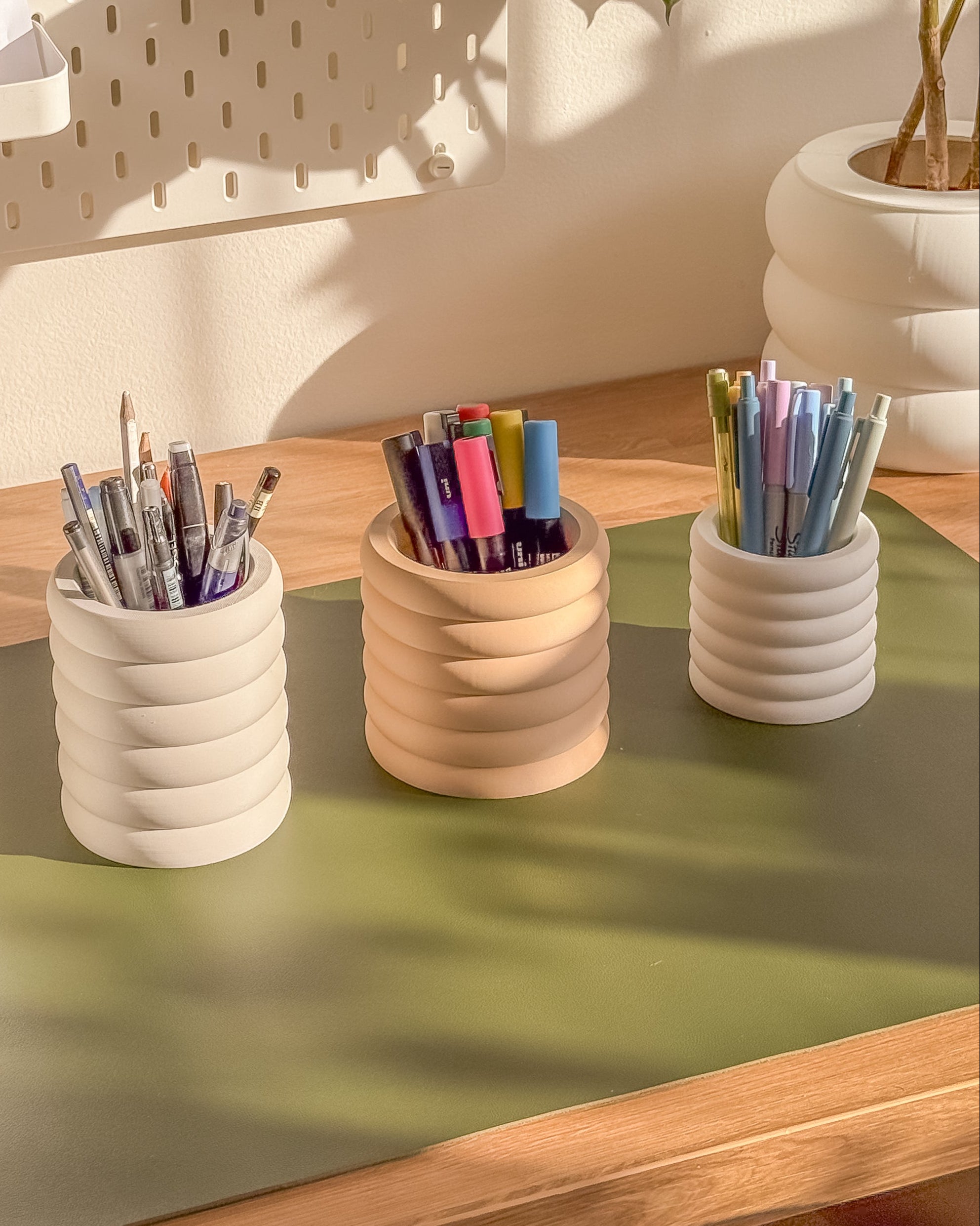 Cloud Pen Pots