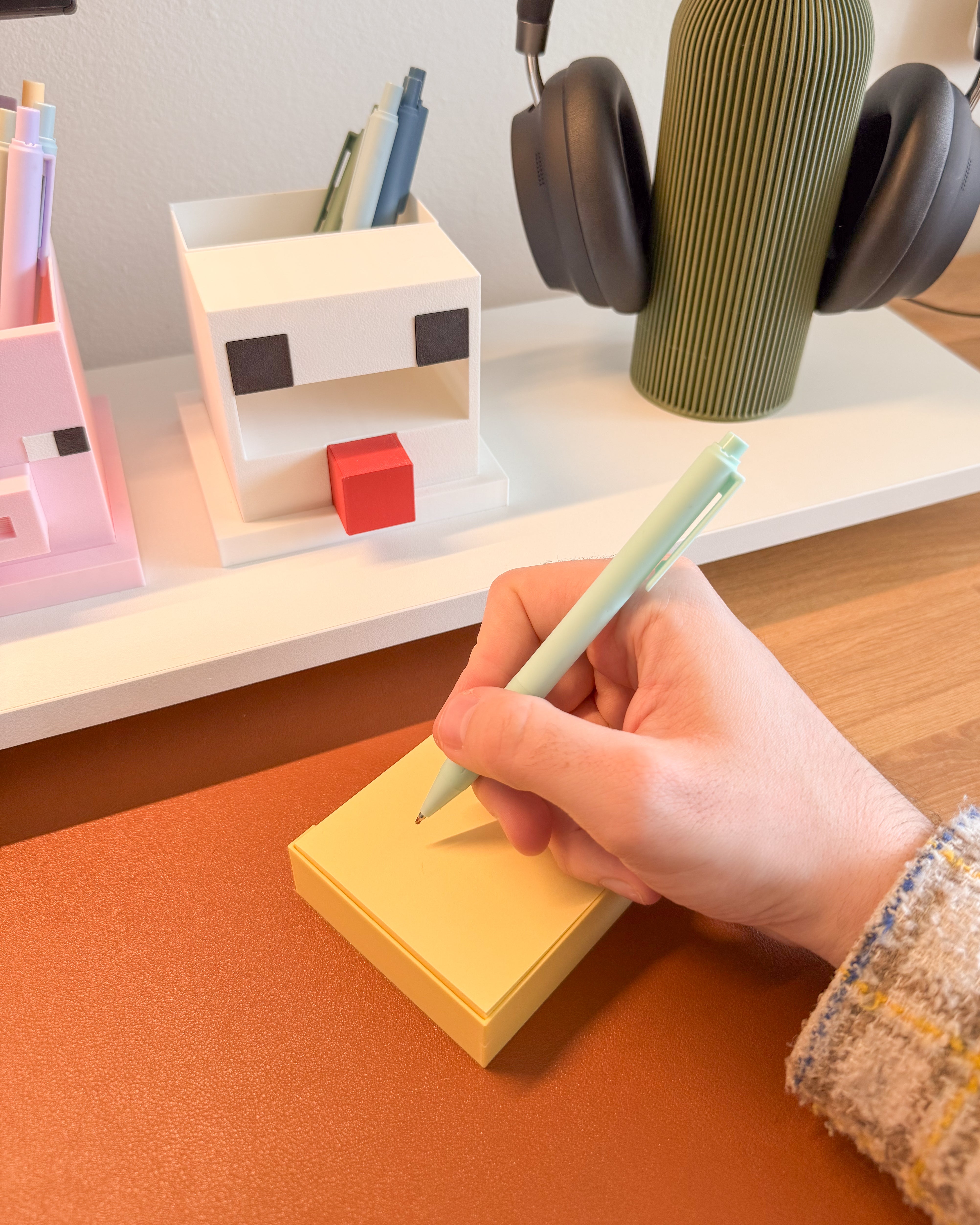 Block Animal Pen Pots