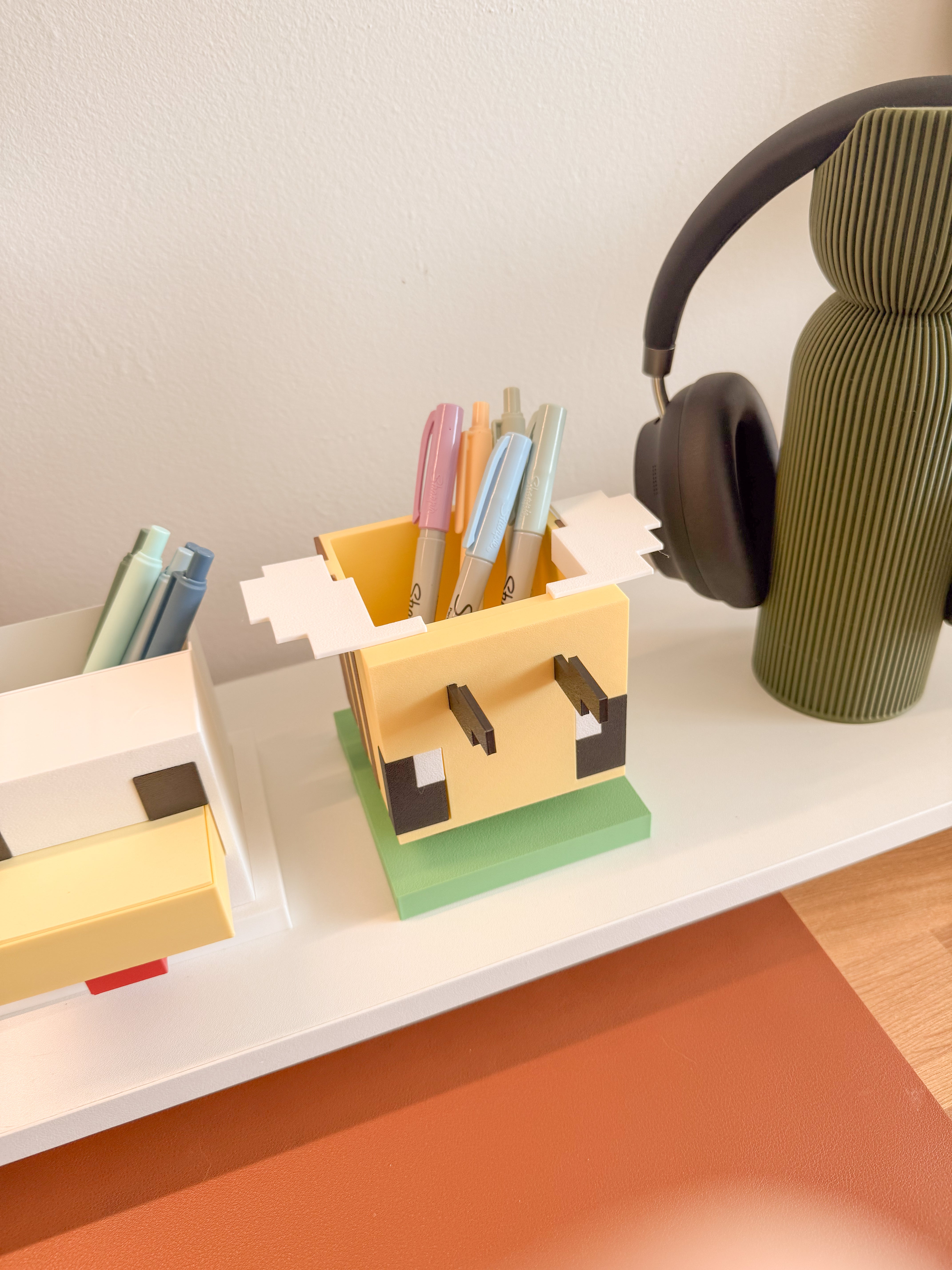 Block Animal Pen Pots