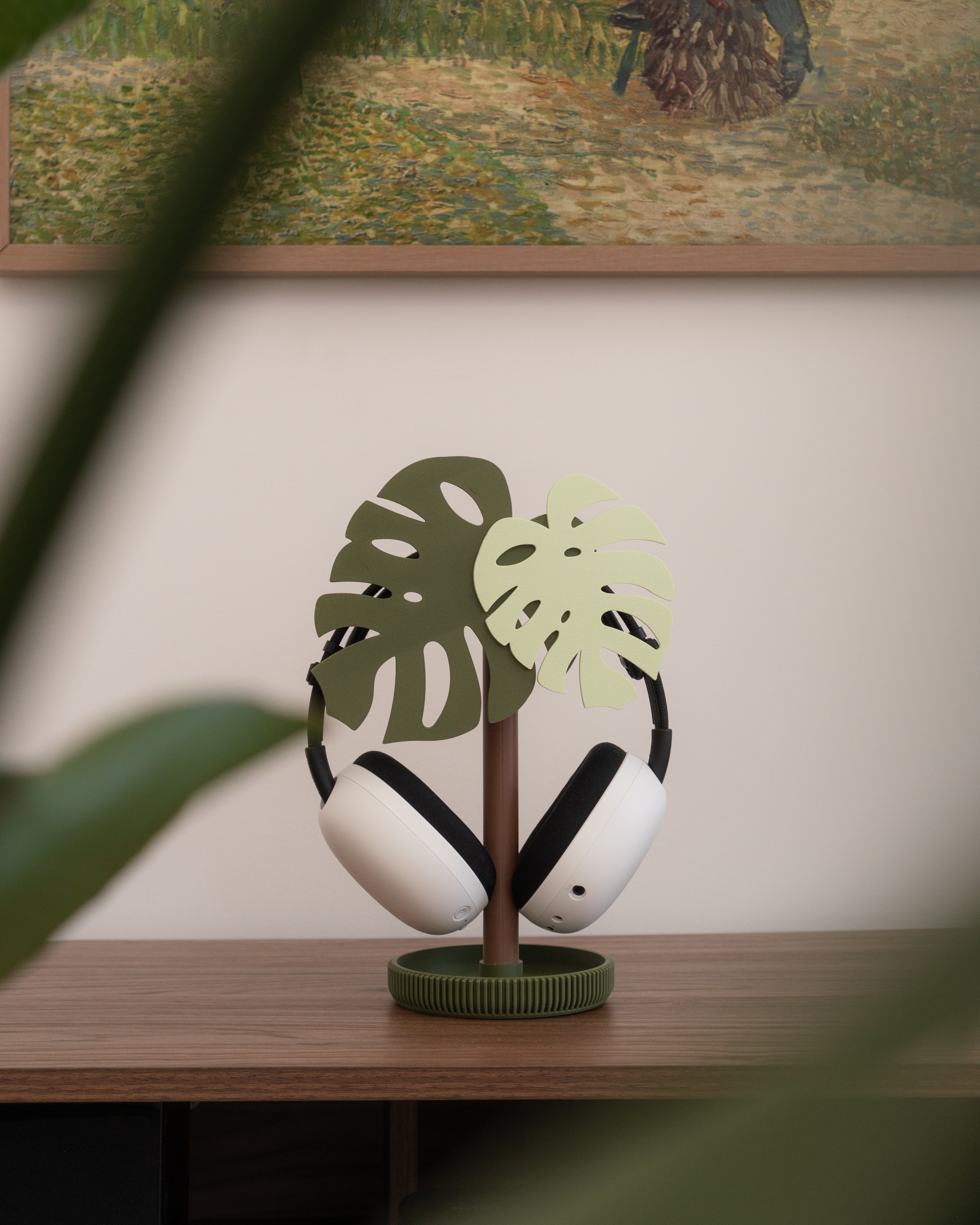Monstera Headphone Stand