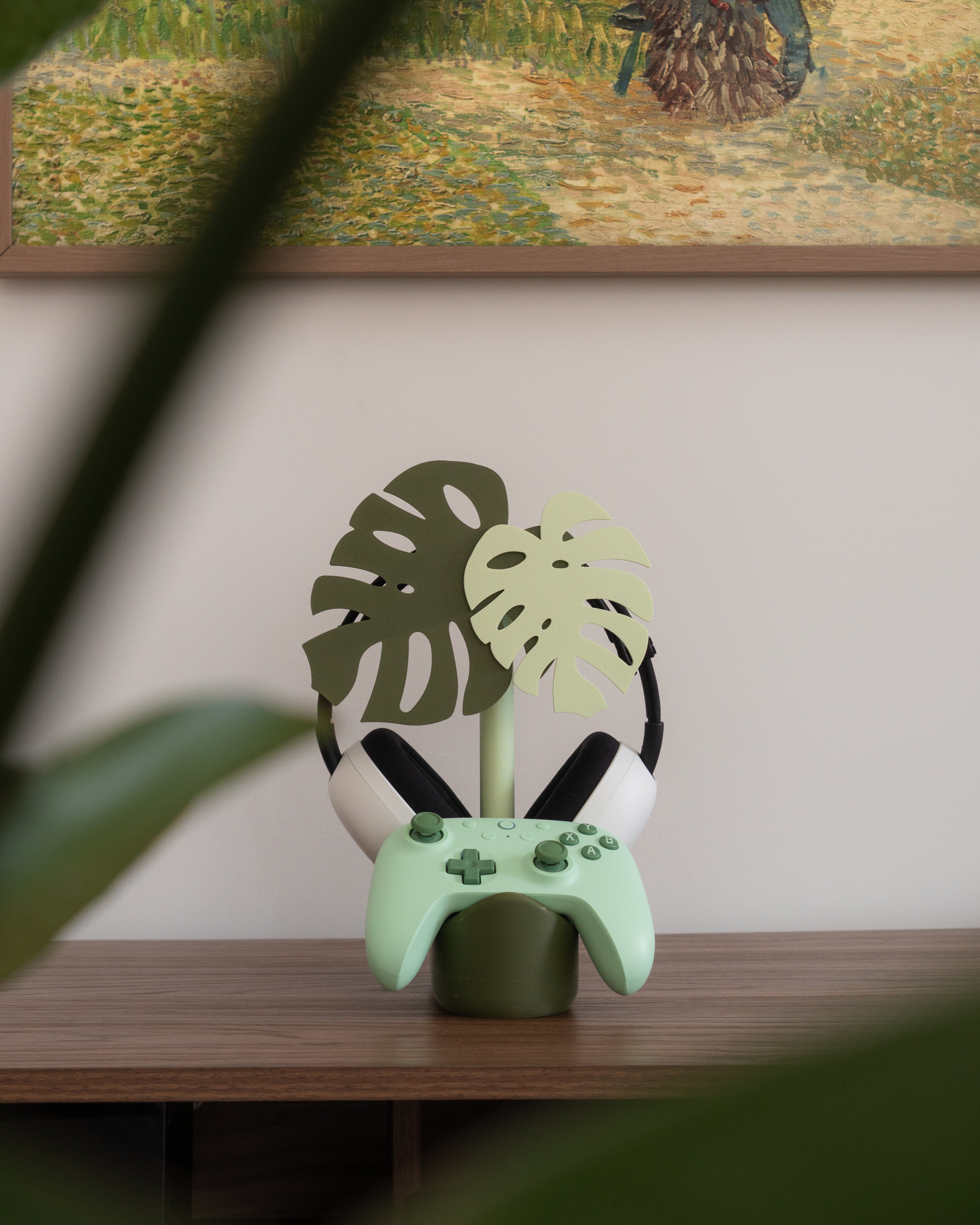 Monstera Headphone Stand