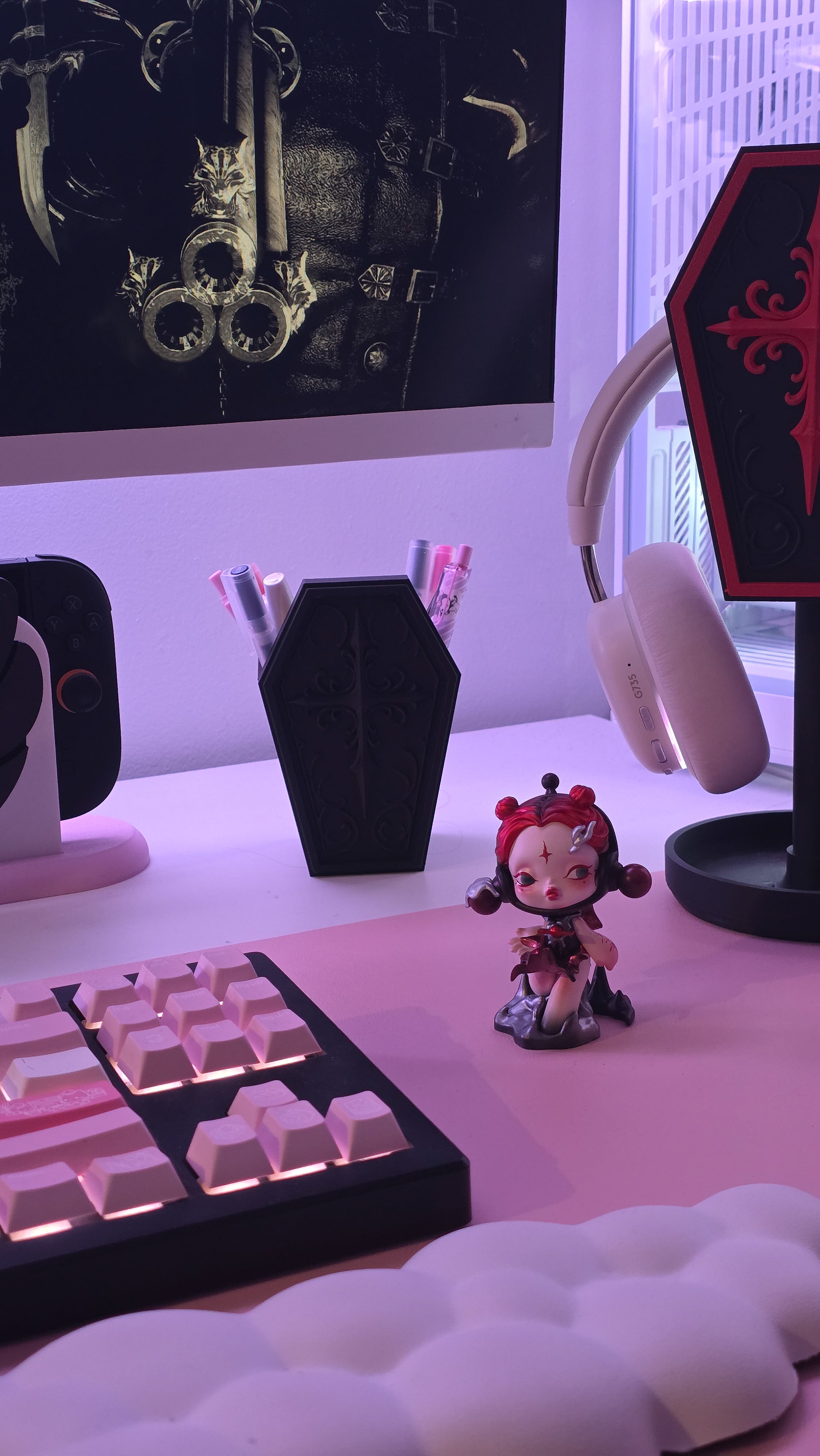Coffin Pen Holder