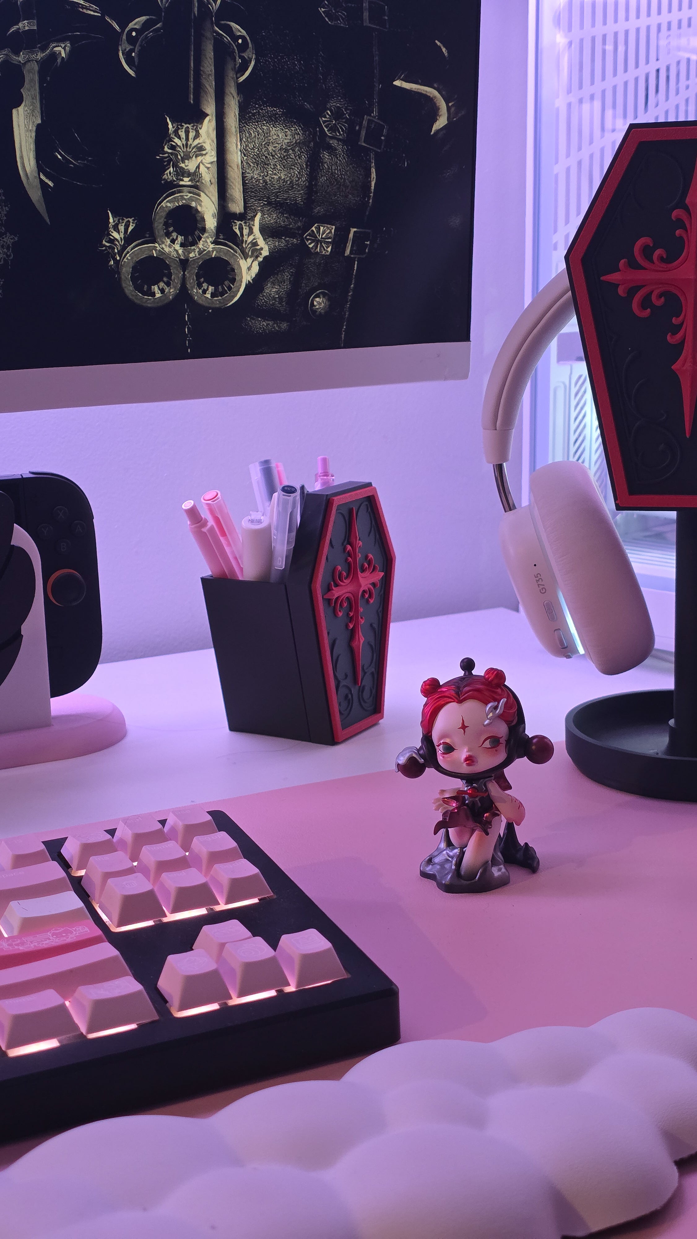 Coffin Pen Holder
