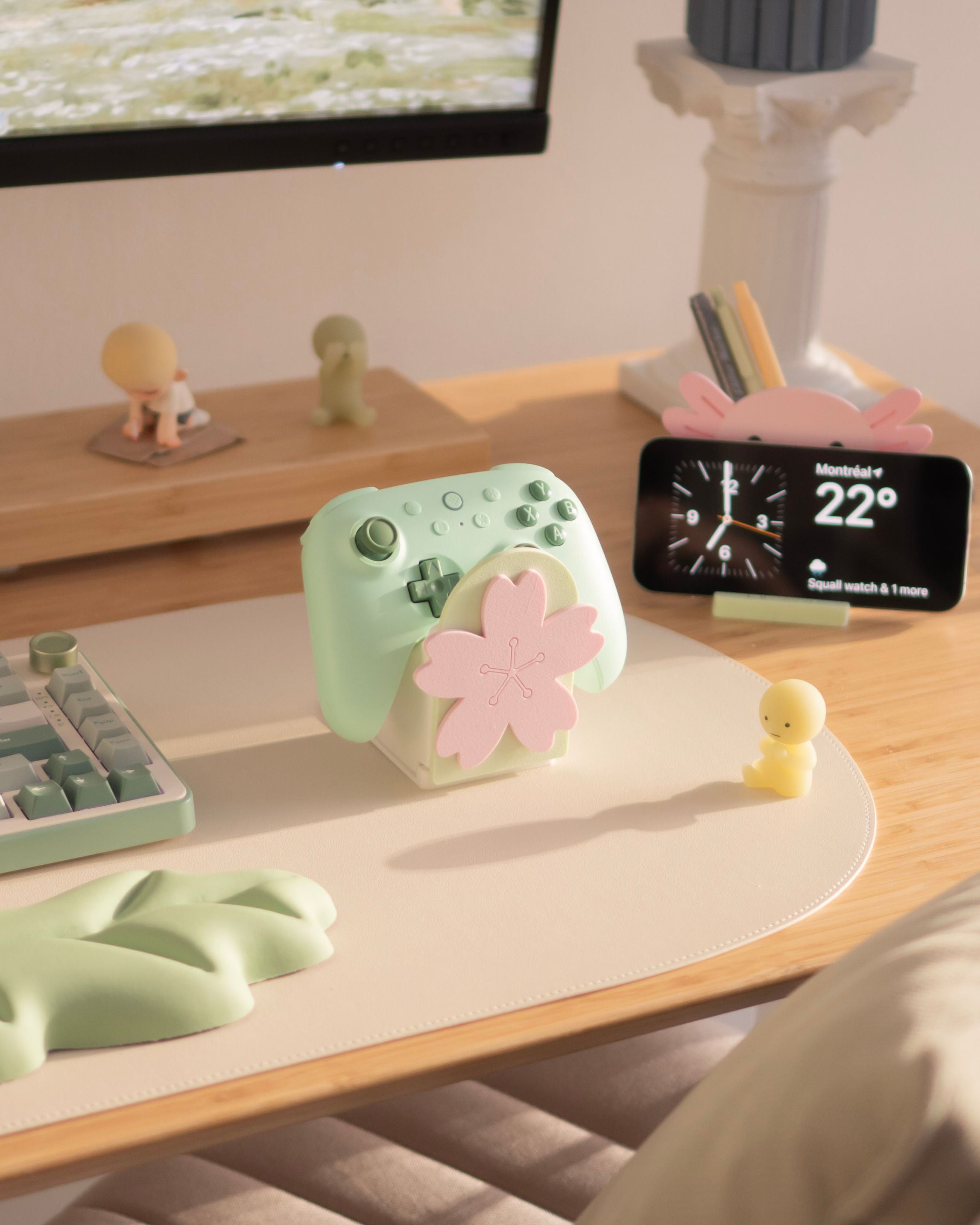 Sakura | 3-in-1 Pen Pot, Controller Holder & Phone Stand