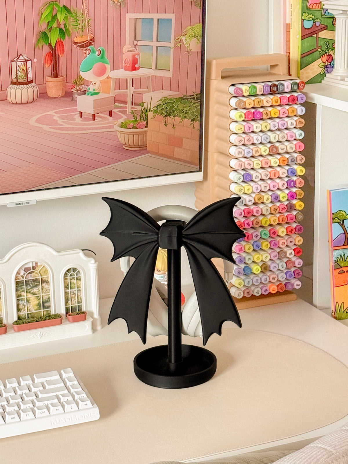 Bow Headphone Stand