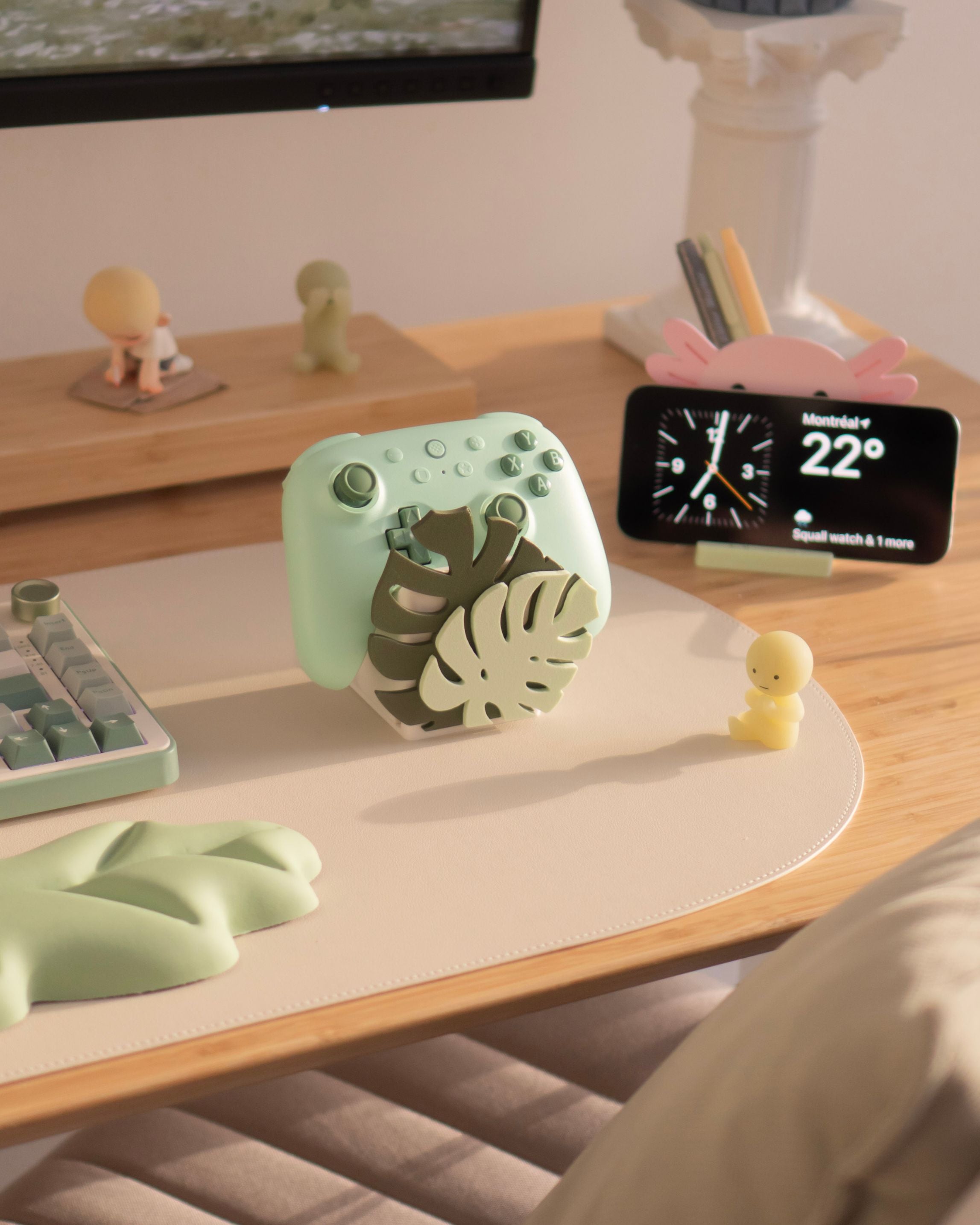 Monstera | 3-in-1 Pen Pot, Controller Holder & Phone Stand