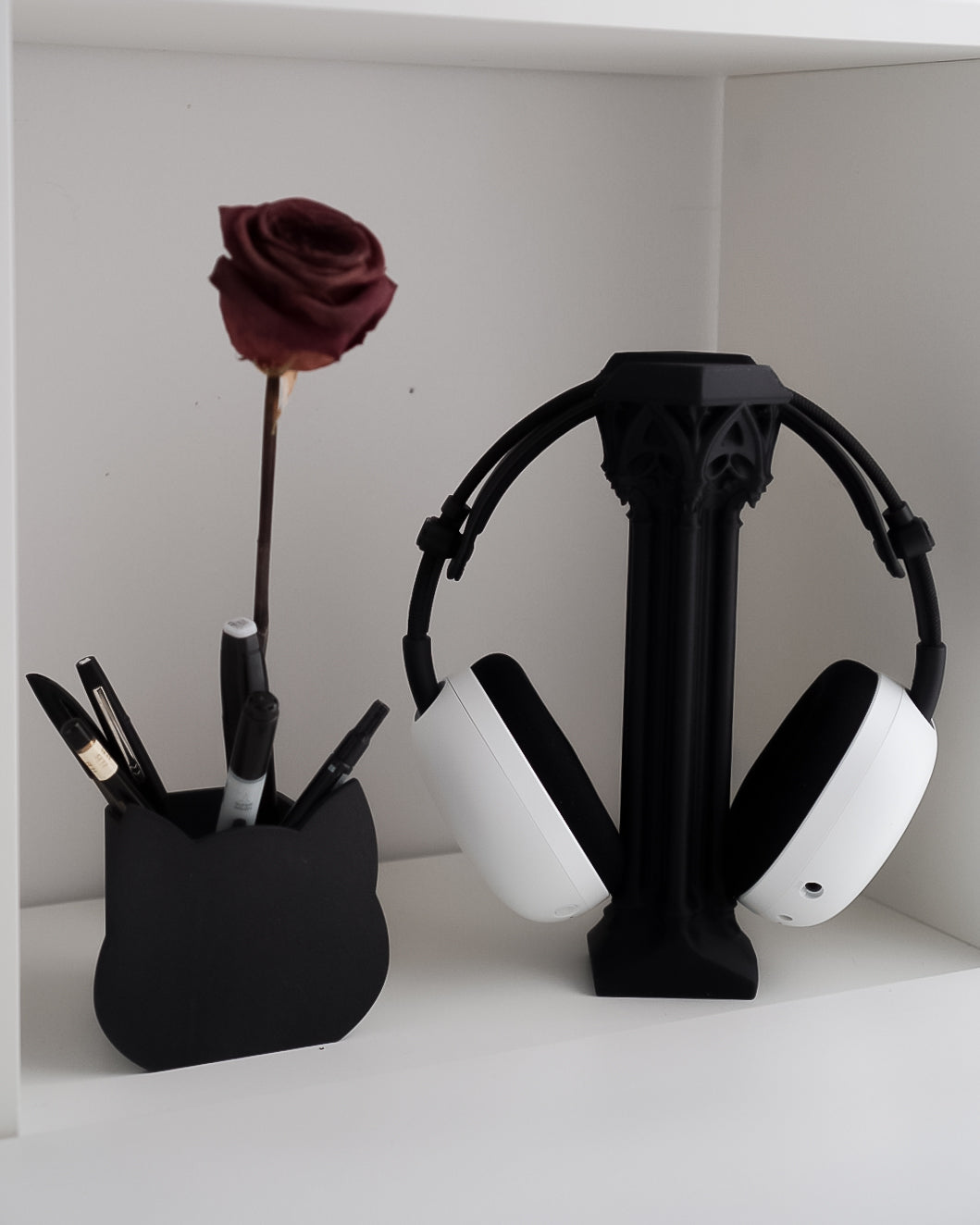 Column Headphone Stand