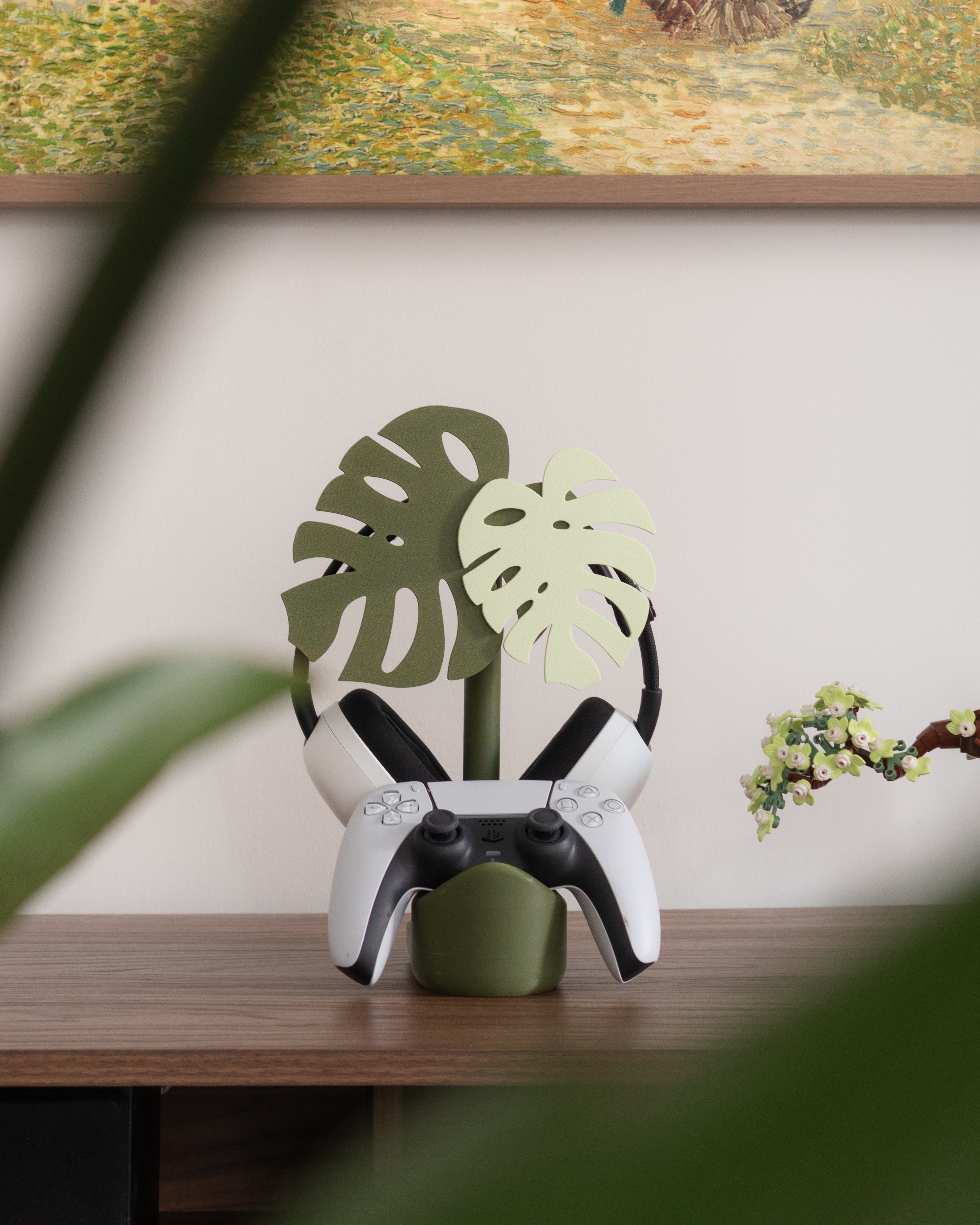 Monstera Headphone Stand