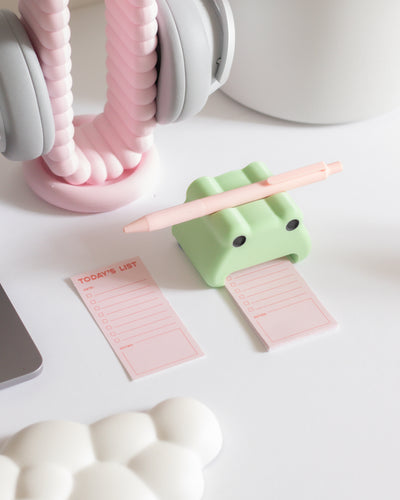 Frog Post and Pen Holder