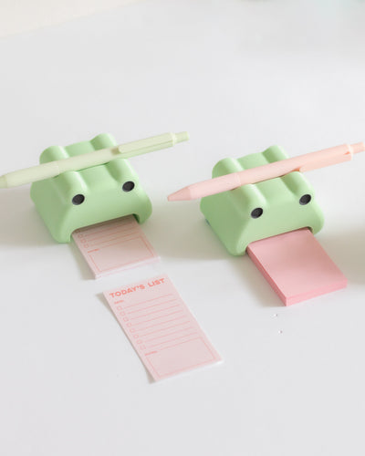 Frog Post and Pen Holder