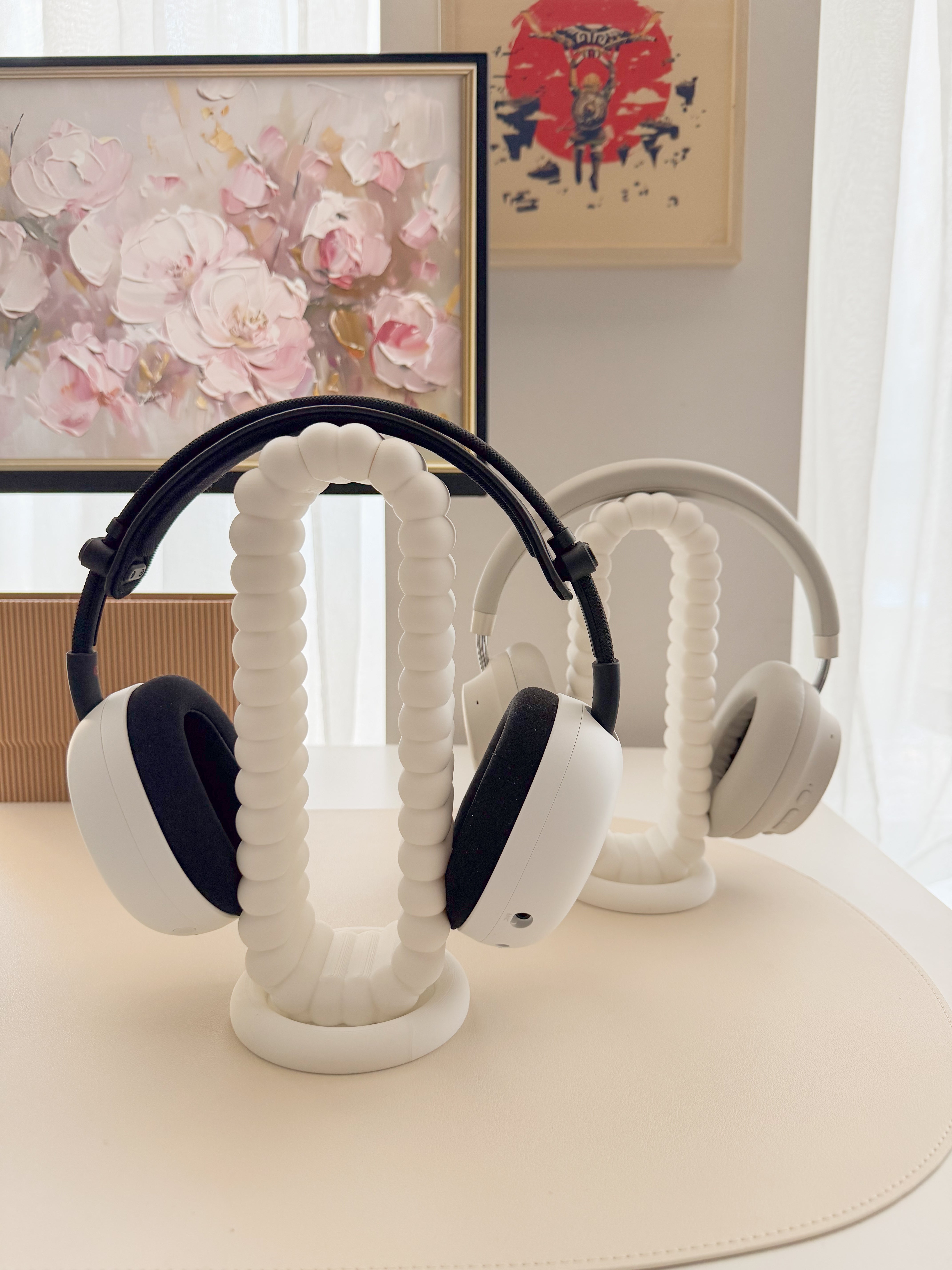 The Original Cloud Headphone Stand