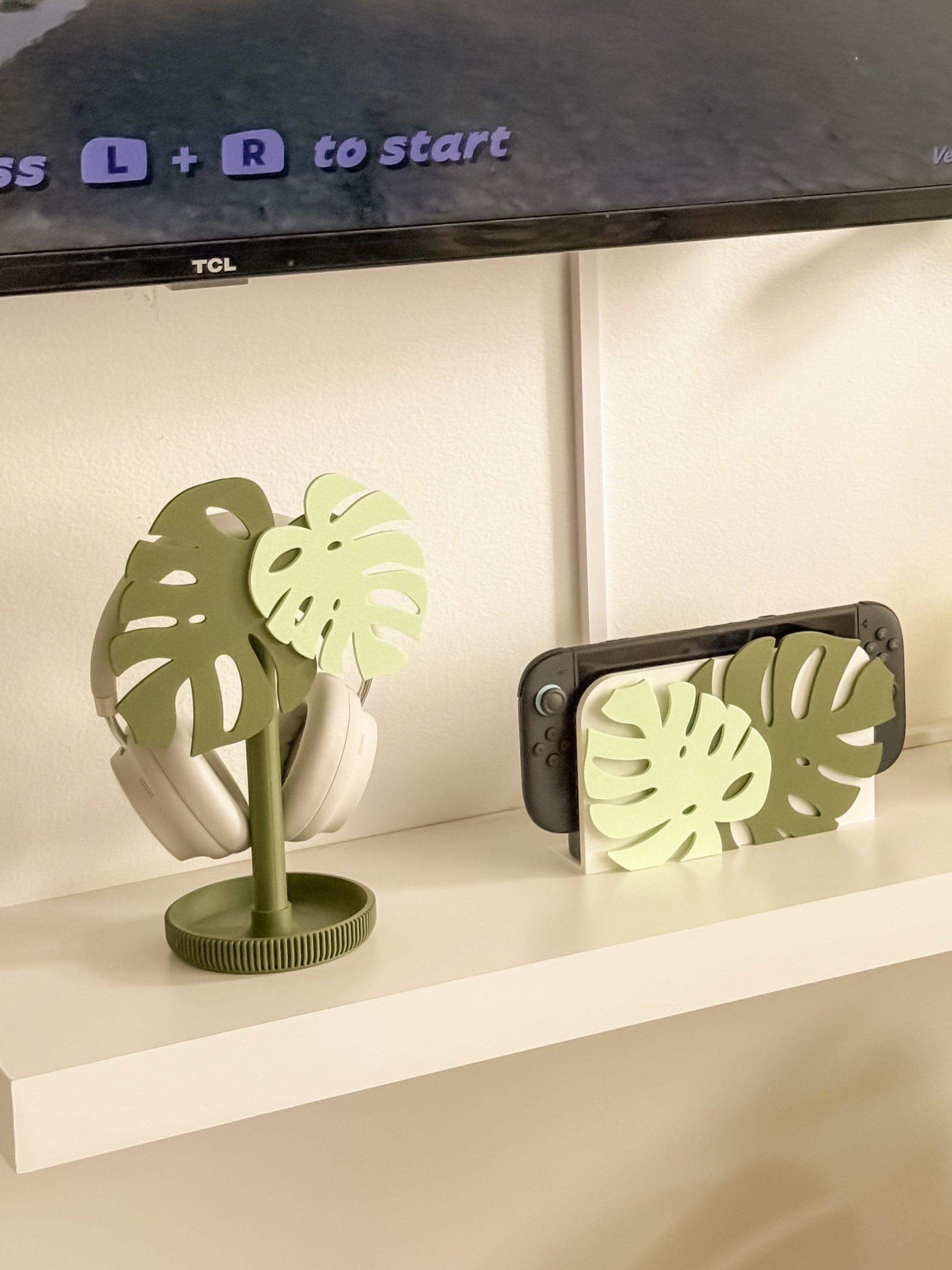 Monstera Headphone Stand and Switch Cover Bundle