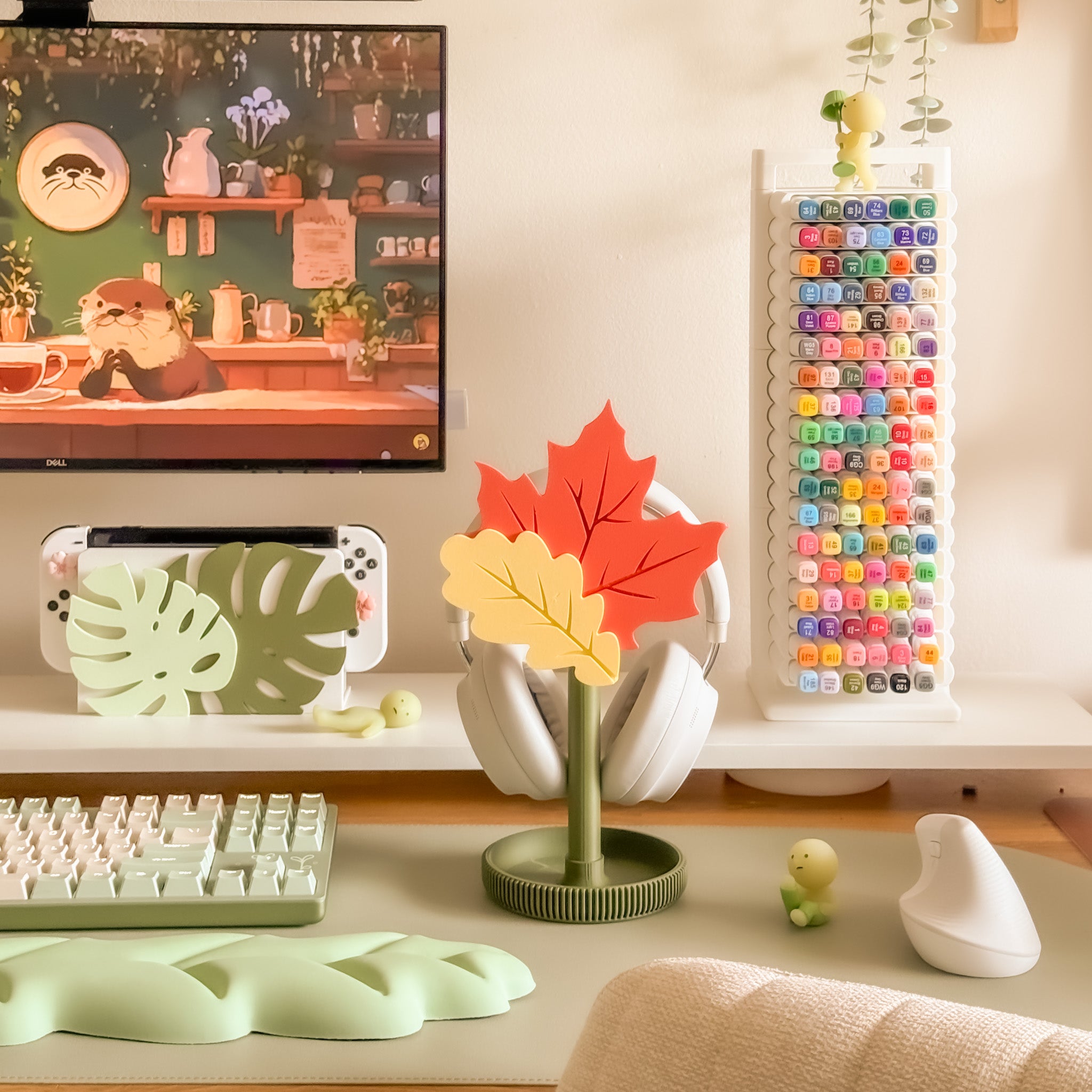 Fall Leaves Headphone Stand