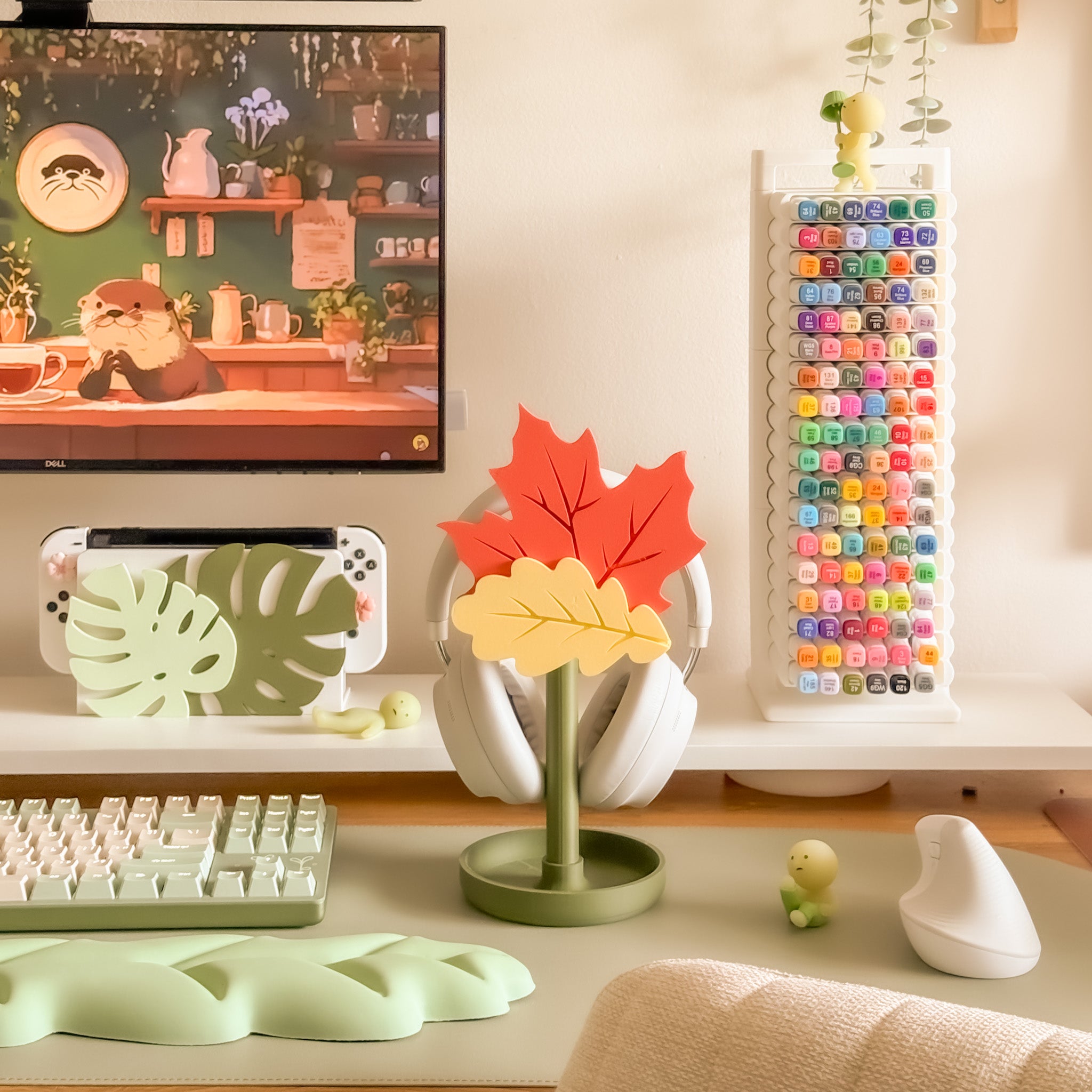 Fall Leaves Headphone Stand