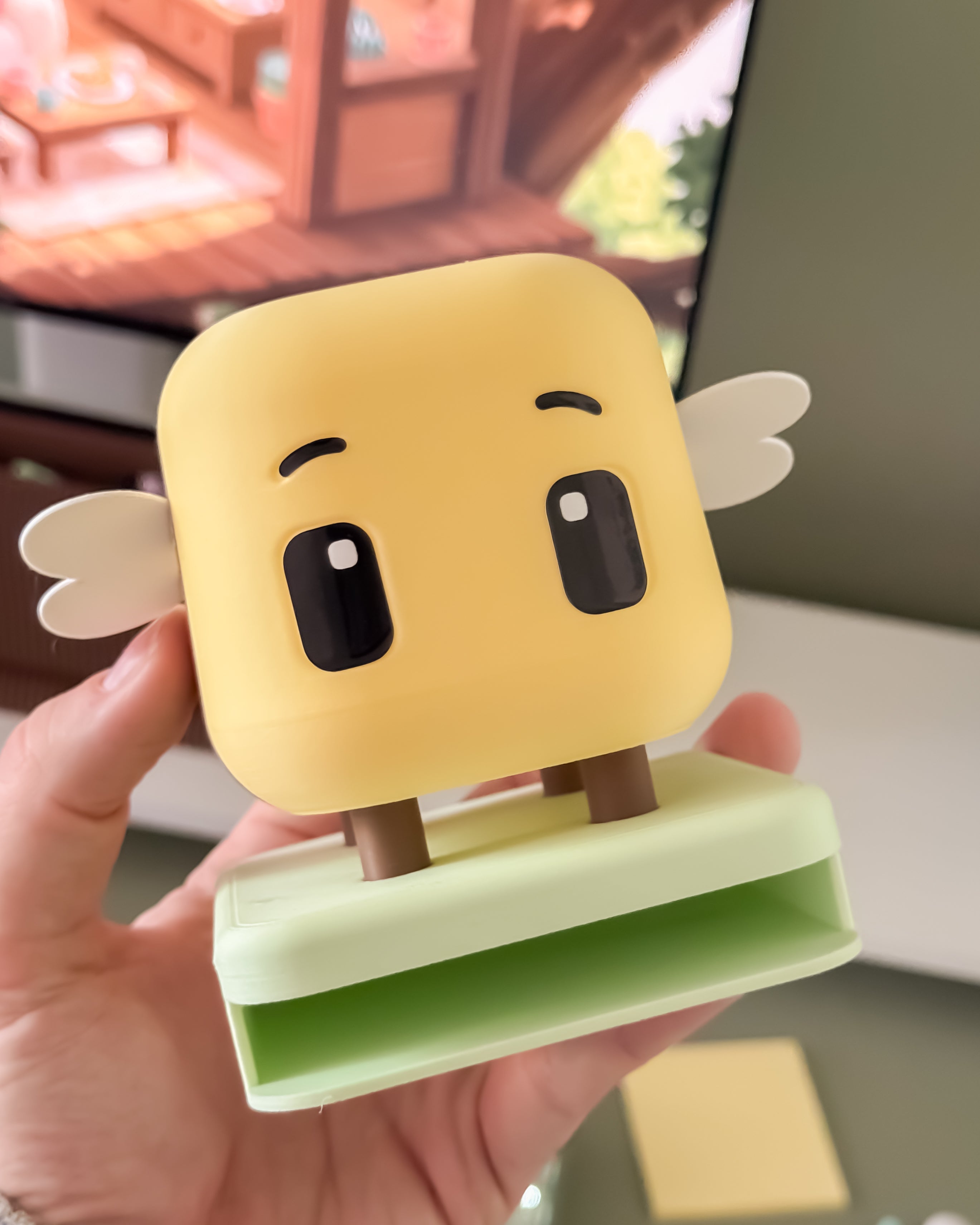 Bee Desk Buddy