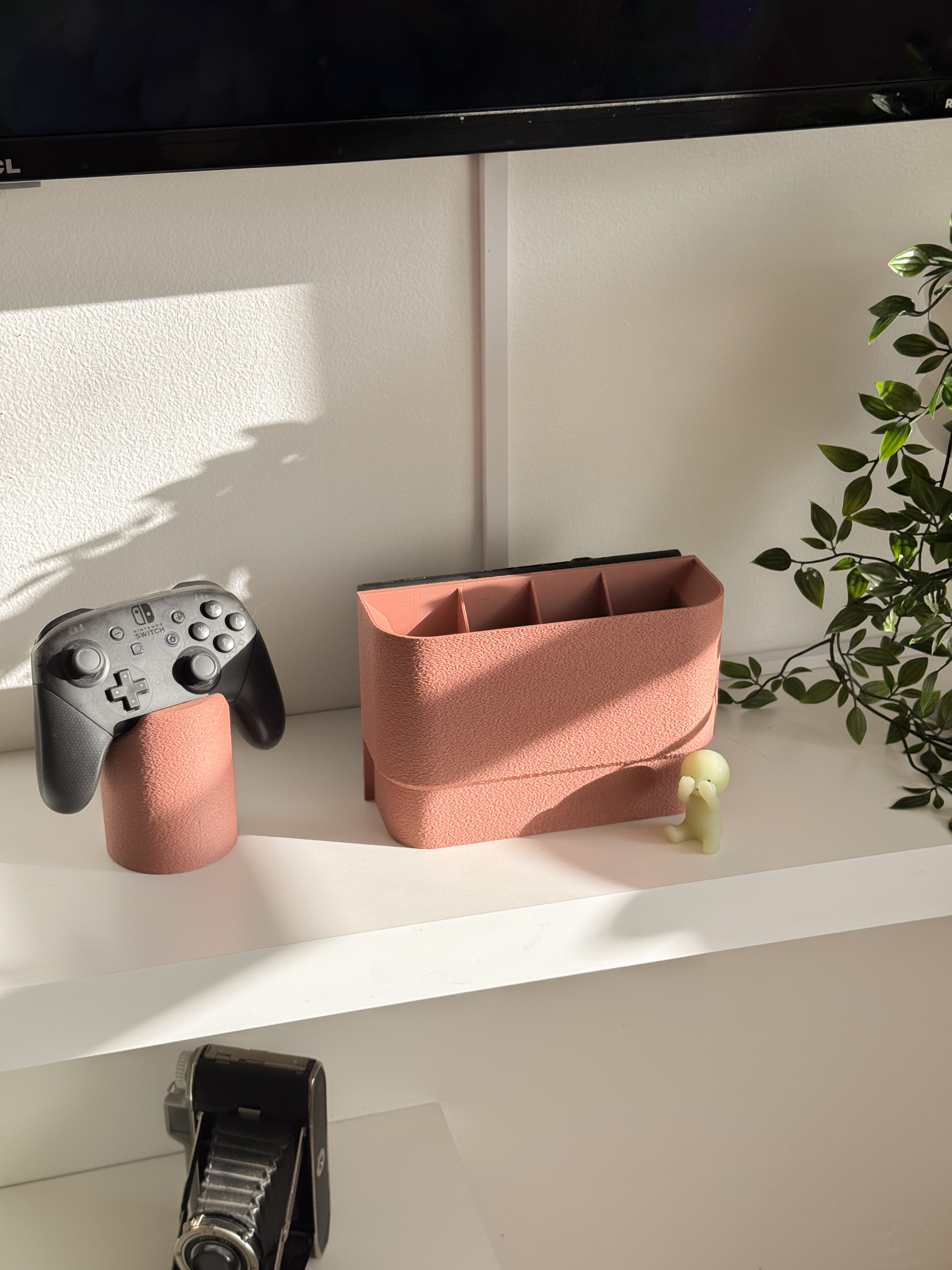 Textured Vase Switch Dock Cover and Controller Bundle