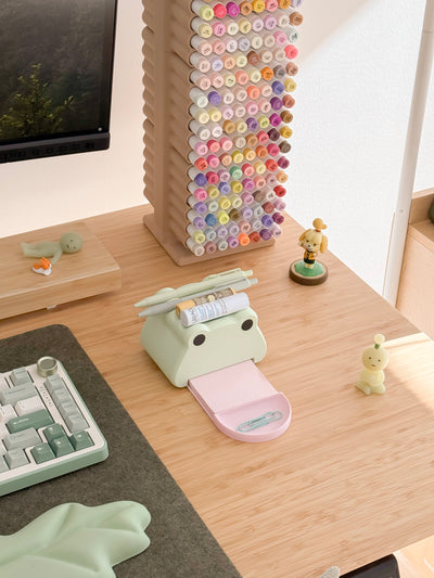 Frog Post and Pen Holder