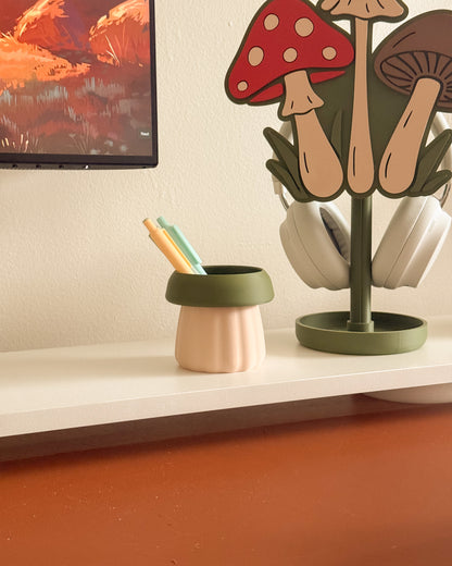 Mushroom Pen Pots