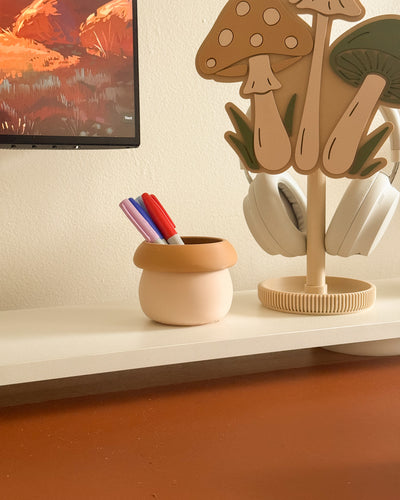 Mushroom Pen Pot
