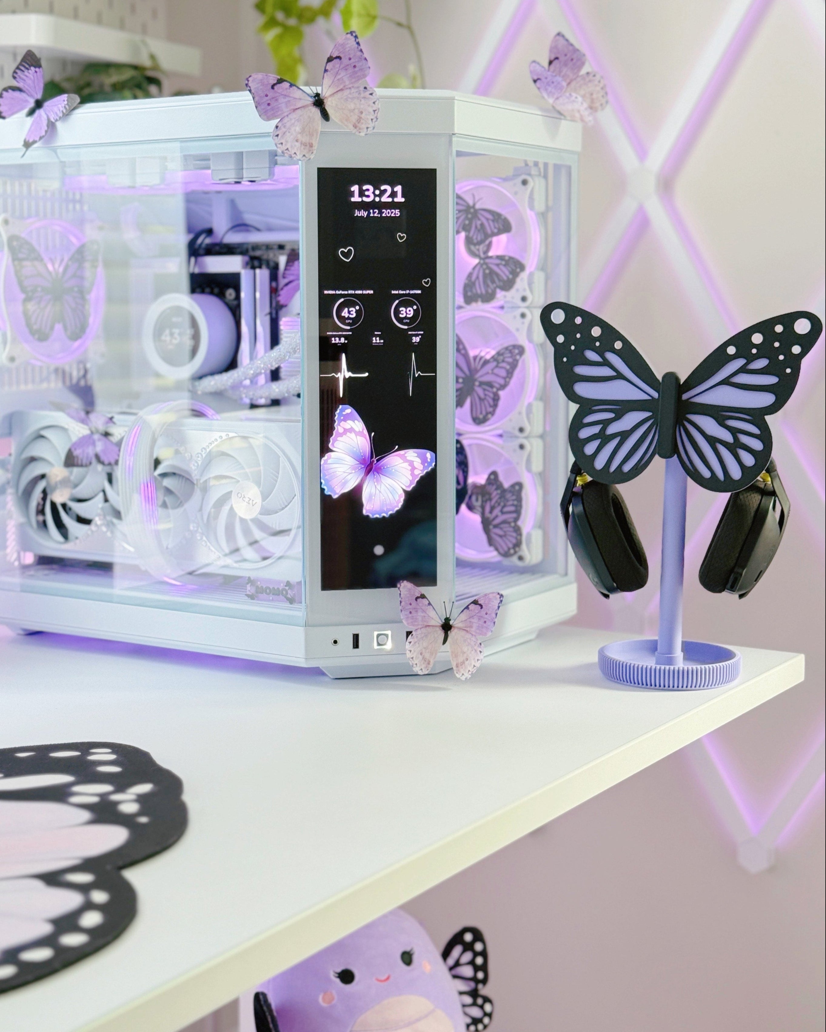 Momo Butterfly Headphone Stand