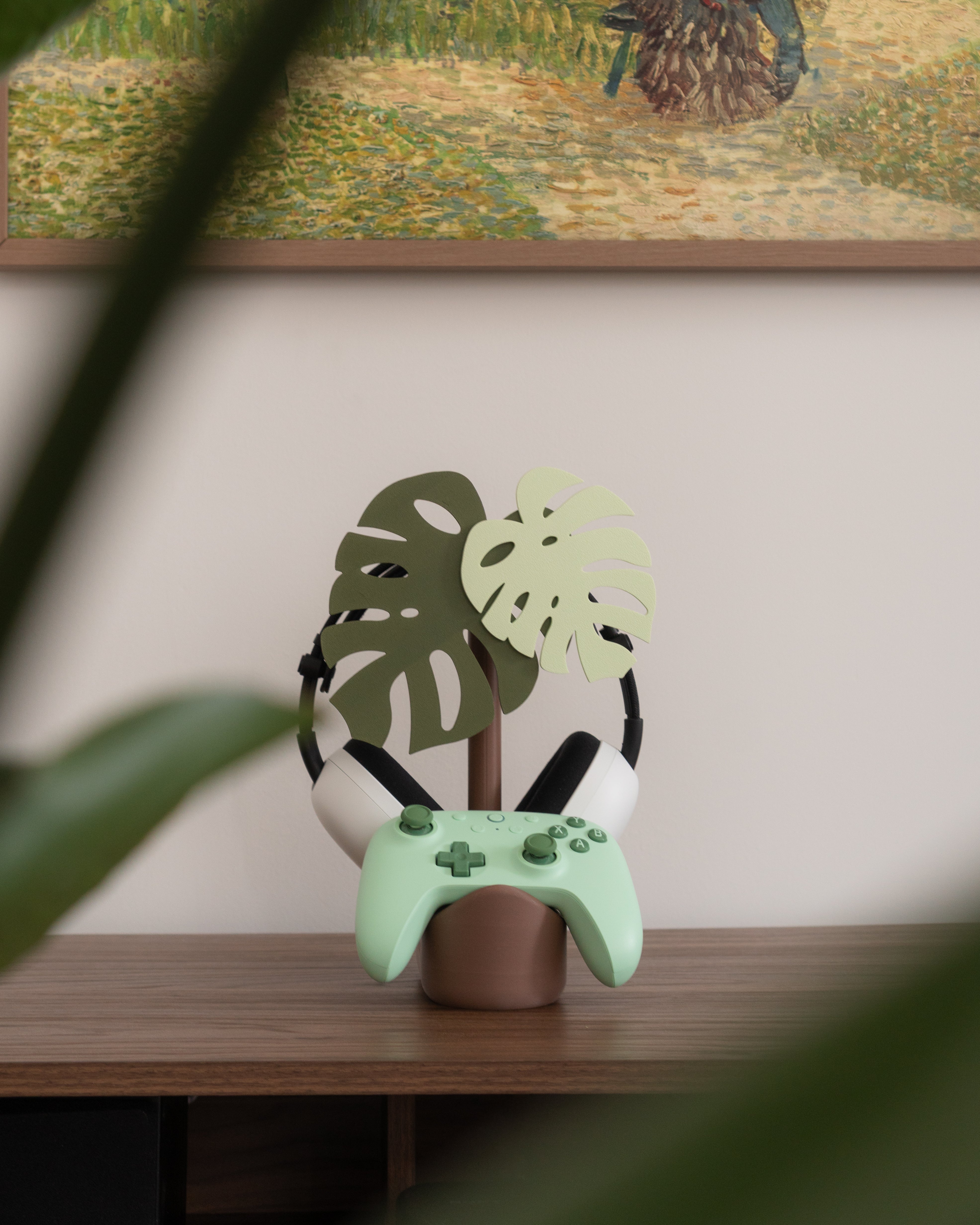 Monstera Headphone Stand