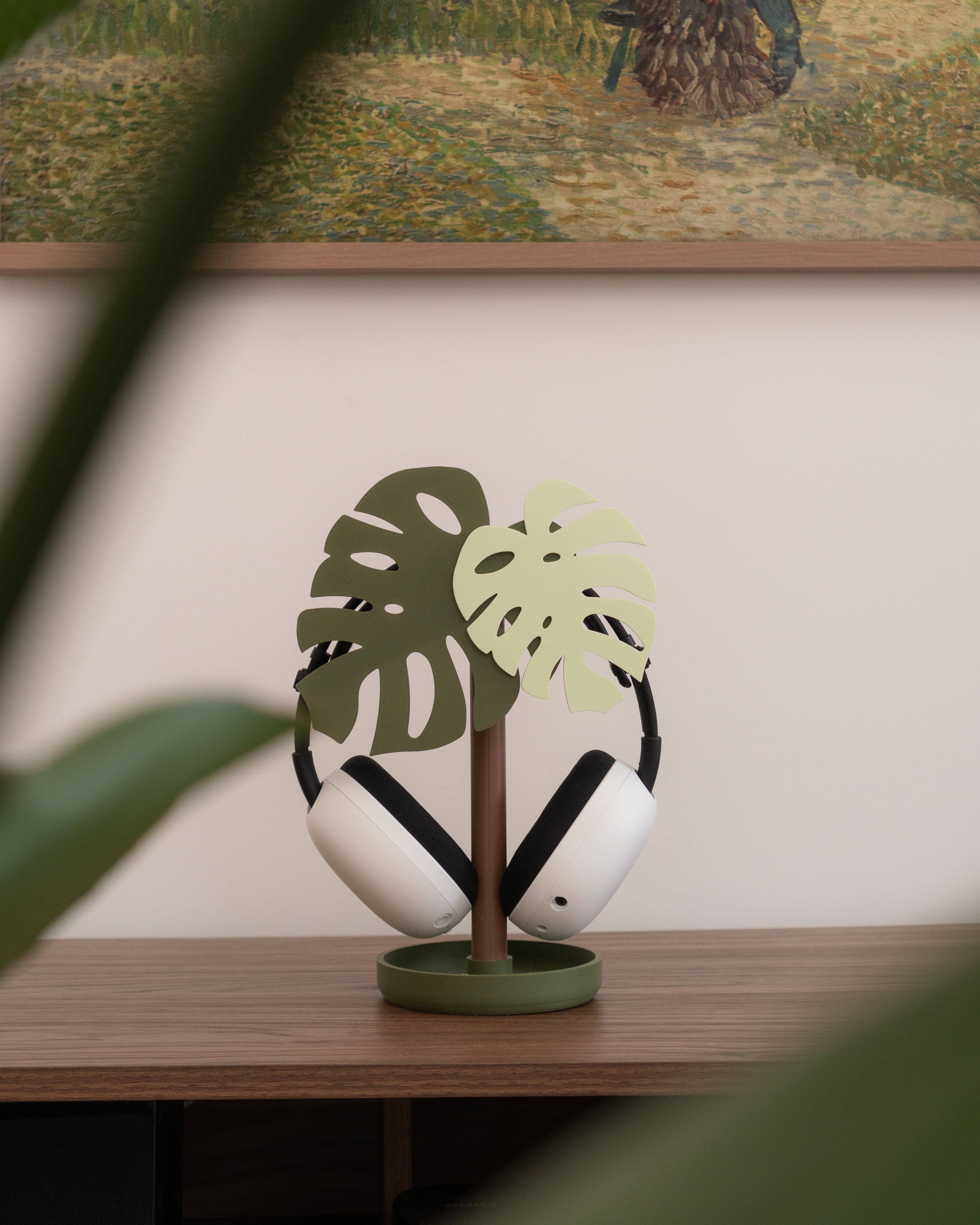 Monstera Headphone Stand