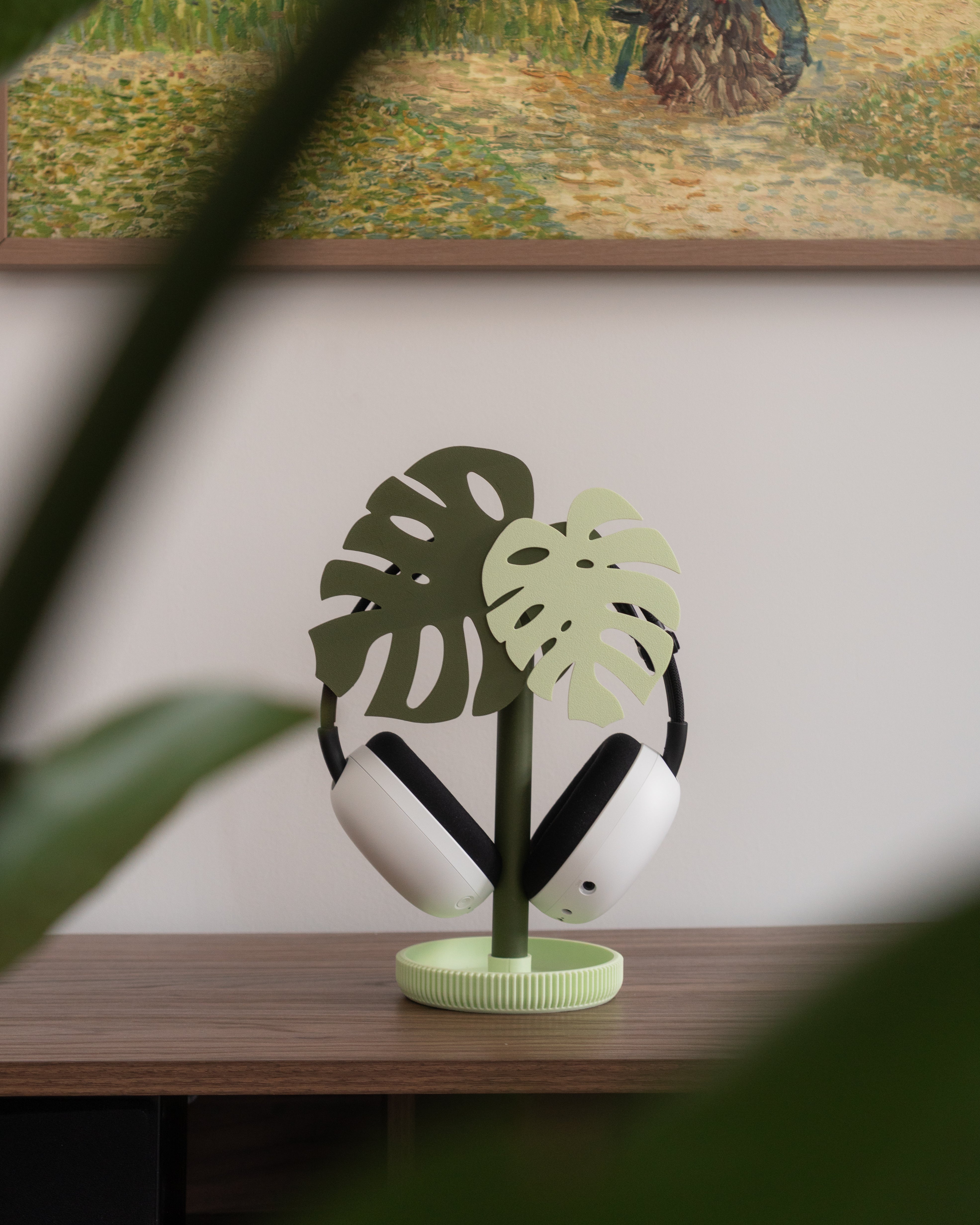 Monstera Headphone Stand